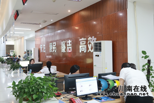 办实事惠民生丨合江县开启“一枚印章管审批（服务）”新模式
