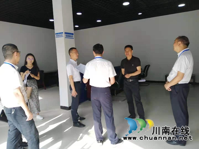 吴伟率队到泸县云龙镇综合行政执法改革试点工作(图2) 吴伟率队到泸县云龙镇综合行政执法改革试点工作(图2)