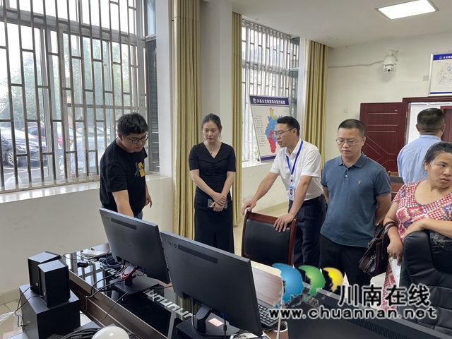 泸州市应急管理局到泸县云龙镇调研两项改革“后半篇”文章提升基层应急管理能力工作(图1) 泸州市应急管理局到泸县云龙镇调研两项改革“后半篇”文章提升基层应急管理能力工作(图1)