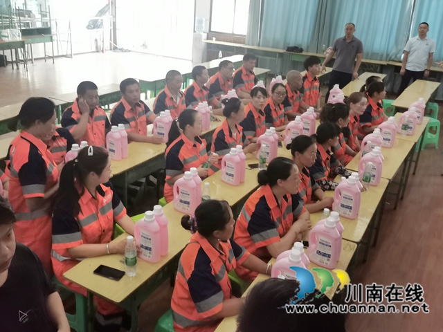 九三学社纳溪基层委开展“同心共建美好家园”活动(图3)