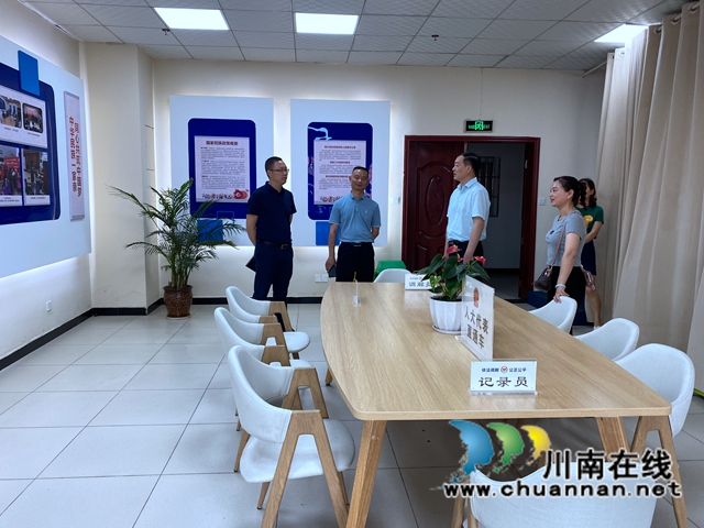 龙马潭区委统战部深入红星街道走访调研统战工作