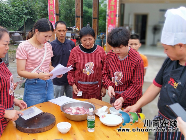 泸县：夯实三个服务，力促农民工回引