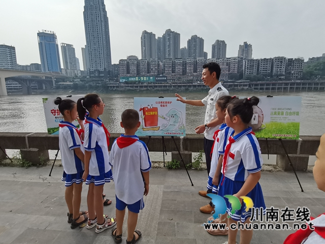 龙马潭区小市街道合道街社区开展暑期青少年防溺水自护活动