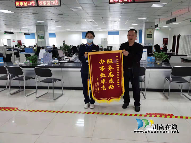 纳溪区行政审批局：心系企业做实事，优化营商环境