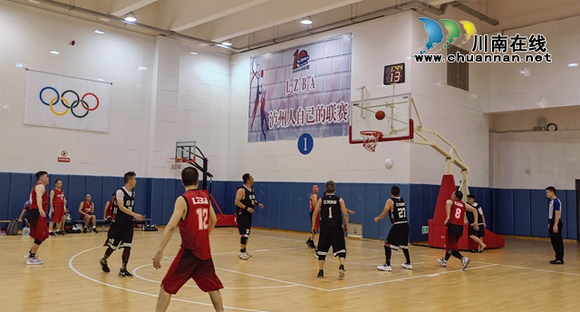 川渝中年篮球赛亮剑泸州：老将不输青春，打造自我快意的篮球江湖(图11)
