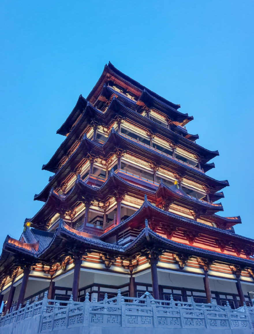 新地标！新网红！宜宾这两个地方火了！一到晚上全是人(图15)