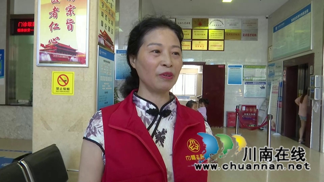 志愿服务为合江县各新冠疫苗接种点送去清凉(图5) 志愿服务为合江县各新冠疫苗接种点送去清凉(图5)