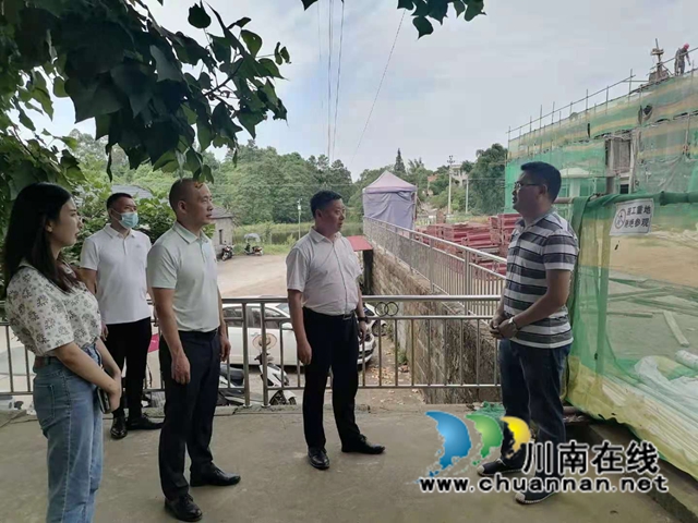 杨双全率队督导泸县小鹿溪河河长制工作