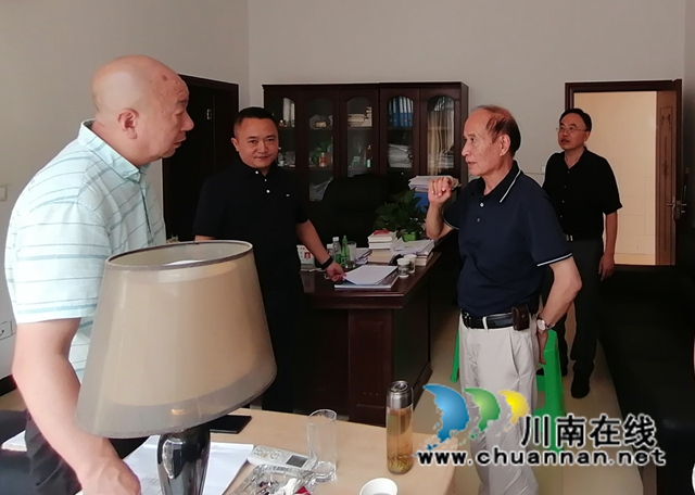 叙永县关工委调研指导“栋梁工程”扶贫助学工作