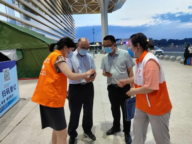 这些问题已经被通报!泸州市疫情防控追责问责组持续暗访中……(图2) 这些问题已经被通报!泸州市疫情防控追责问责组持续暗访中……(图2)