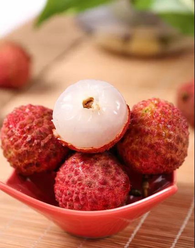 100元一斤的荔枝,泸州女子吃进了医院?(图2) 100元一斤的荔枝,泸州女子吃进了医院?(图2)