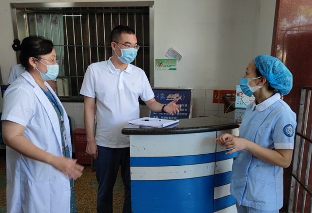 零容忍！泸州关闭整改美婴儿妇产医院等32家医疗机构(图1)