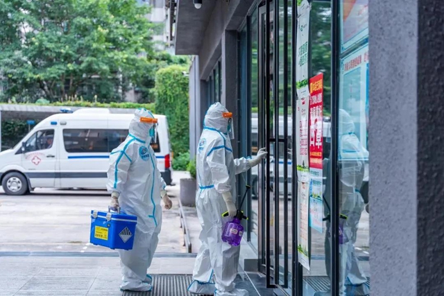 泸州男子网上发布不当言论辱骂防疫人员及泸州籍人士 警方：拘留！(图1)