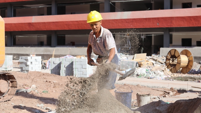 实拍！高温下的龙马人！(图7)