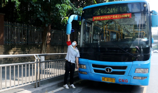 实拍！高温下的龙马人！(图14)