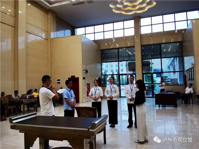 泸州首届殡仪服务员、公墓管理员培训落下帷幕(图5) 泸州首届殡仪服务员、公墓管理员培训落下帷幕(图5)