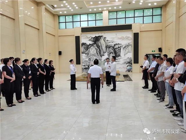 泸州首届殡仪服务员、公墓管理员培训落下帷幕(图4) 泸州首届殡仪服务员、公墓管理员培训落下帷幕(图4)