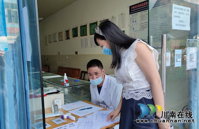 泸县海潮镇：开展疫情防控督查，筑牢疫情“防护墙”
