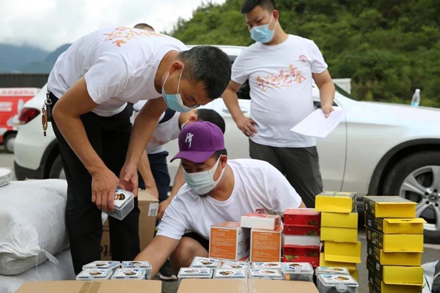15万元物资+11支队伍,助力古蔺灾后重建(图2) 15万元物资+11支队伍,助力古蔺灾后重建(图2)