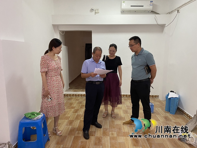 龙马潭区政协副主席杜朝林带队调研小市街道“有事来协商”工作