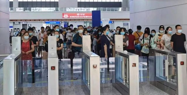 高铁车票难买？泸遵进展如何？渝昆好久开通？泸州市交通局回应了！(图2)