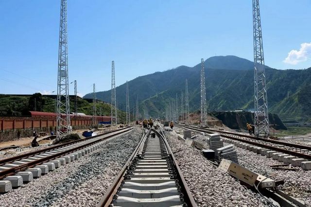 重要进展！成昆铁路复线冕宁站8月30日开通(图2)