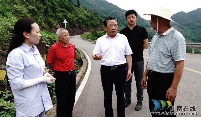 省扶贫基金会泸州分会赴古蔺调研指导产业扶贫“栋梁工程”工作