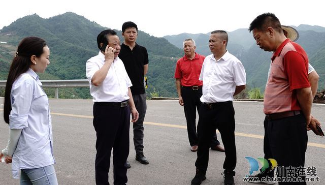 省扶贫基金会泸州分会赴古蔺调研指导产业扶贫“栋梁工程”工作(图3) 省扶贫基金会泸州分会赴古蔺调研指导产业扶贫“栋梁工程”工作(图3)