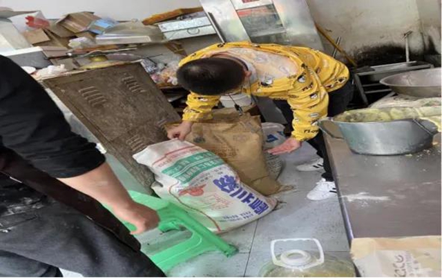 泸州市食品安全“红黑榜”(第八期)(图3) 泸州市食品安全“红黑榜”(第八期)(图3)