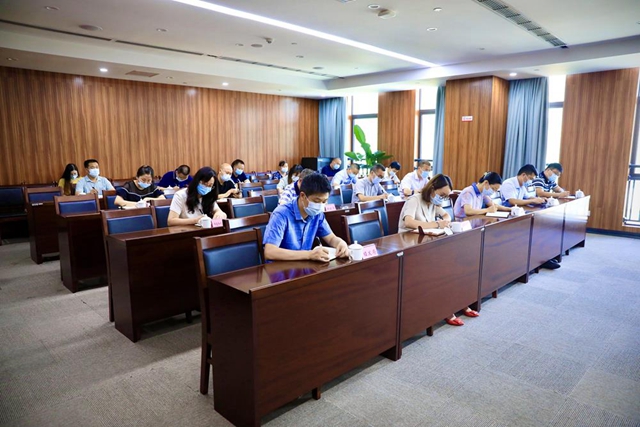 泸州国家高新区召开新冠疫情防控工作部署会(图3) 泸州国家高新区召开新冠疫情防控工作部署会(图3)