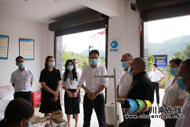 叙永县委书记廖俊调研中国沈酒庄(图5) 叙永县委书记廖俊调研中国沈酒庄(图5)