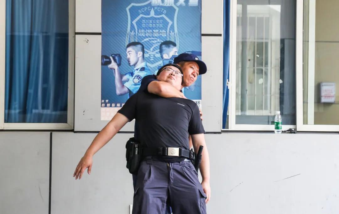 江阳：聚力实战炼铁军 铸牢警魂砺精兵(图9)