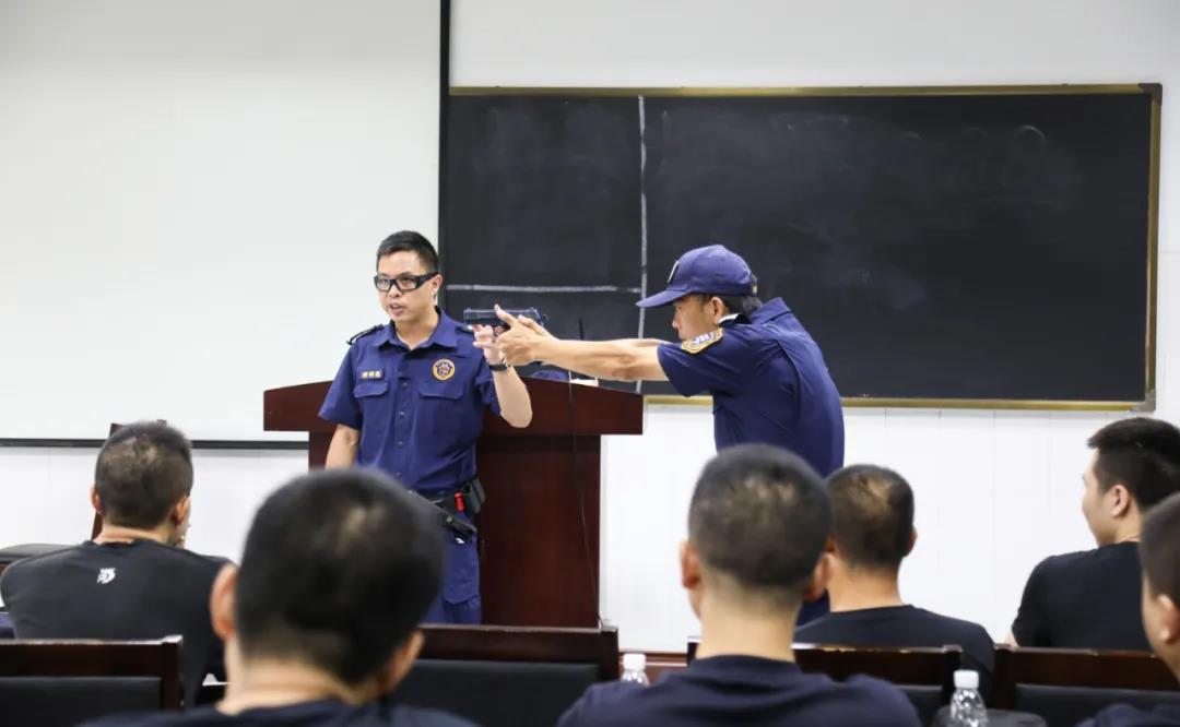 江阳：聚力实战炼铁军 铸牢警魂砺精兵(图19)