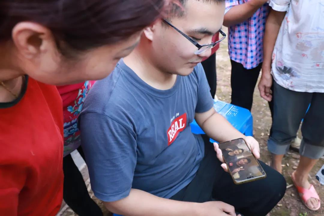 被拐23年！宜宾这对双胞胎终于团聚了！回家之后……(图16)