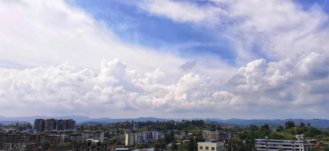 安逸、幸福！一起来看镜头里的“荣县蓝”(图7)