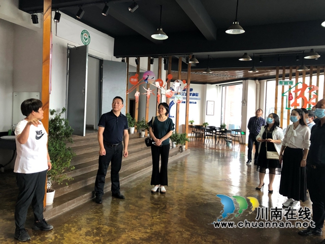 泸县总工会到合江县考察职工之家阵地建设