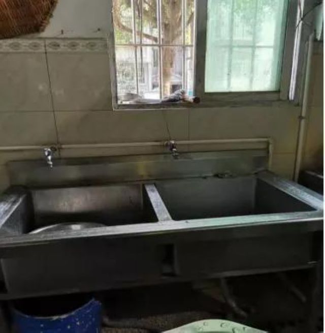 泸州市食品安全“红黑榜”(第九期)(图15) 泸州市食品安全“红黑榜”(第九期)(图15)