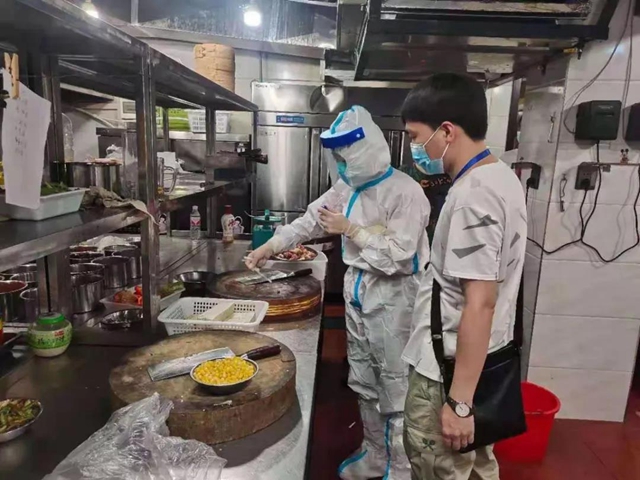 古蔺县查处3起未进入进口冷链食品集中监管仓进行消毒和检测案