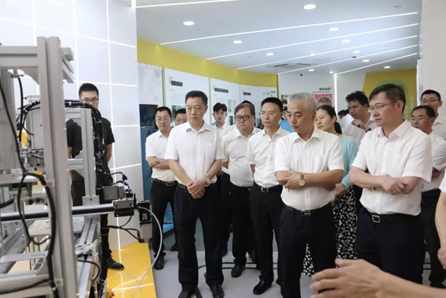 泸州职院多个基地揭牌，将打造科技创新综合体！(图7)