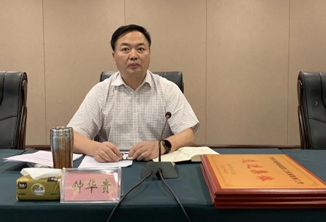 泸州市总工会表扬城镇困难职工解困脱困先进(图5)