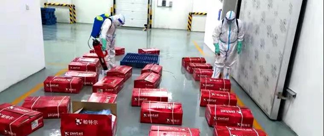 疫情期间首票进口肉类在泸州完成通关防疫和市场流通工作(图4)