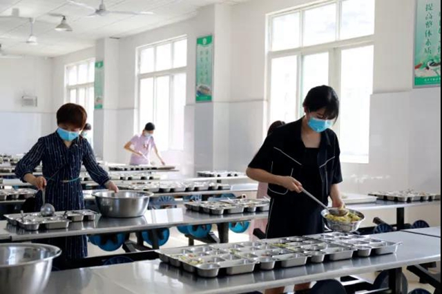 快看！这里是泸州十八中“御膳房”！(图24)