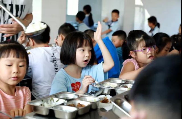 快看！这里是泸州十八中“御膳房”！(图35)