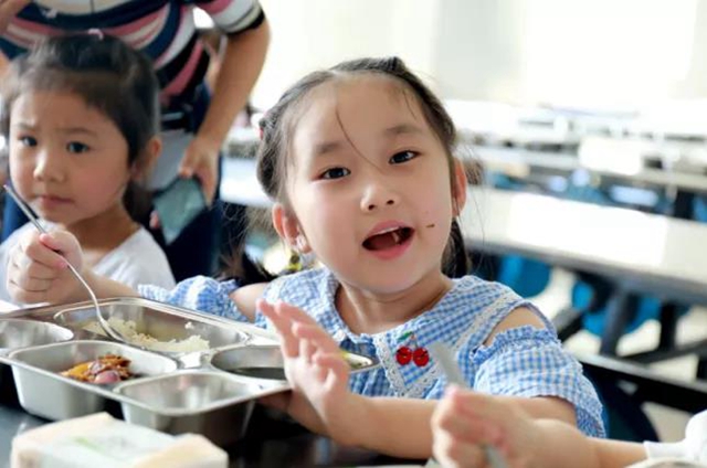 快看！这里是泸州十八中“御膳房”！(图36)