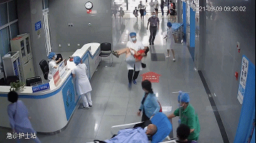 有人突发昏迷抽搐 医生“公主抱”一路狂奔(图4)