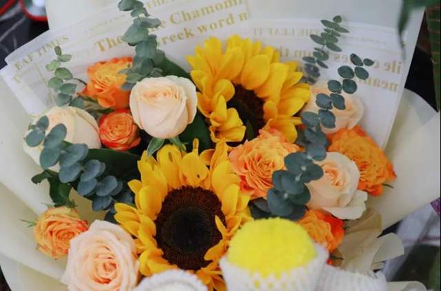 在泸州，有一种文明叫24小时自助花店(图4)