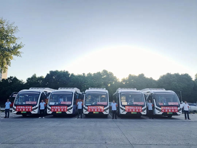 守望相助 共克时艰 | 中实集团全力转移受灾泸县人民(图1) 守望相助 共克时艰 | 中实集团全力转移受灾泸县人民(图1)