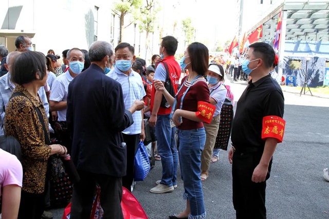 守望相助 共克时艰 | 中实集团全力转移受灾泸县人民(图5) 守望相助 共克时艰 | 中实集团全力转移受灾泸县人民(图5)