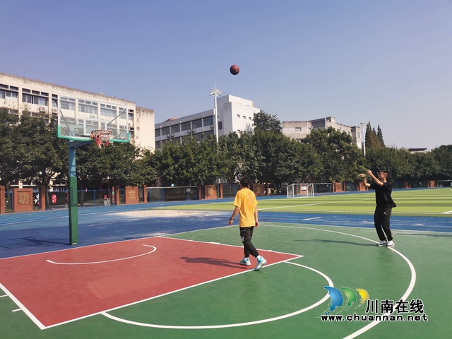 震后第7天  泸县首批94所学校88725名学生返校复课(图5)