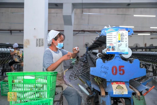 震后84家企业复工复产丨看,泸县这些工厂又忙起来了!(图3) 震后84家企业复工复产丨看,泸县这些工厂又忙起来了!(图3)